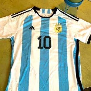 Xl Messi jersey new in bag